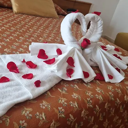 Minerva Готель