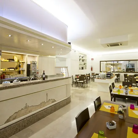 Minerva Hotel 3*