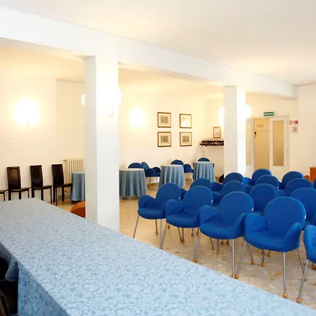 Готель Minerva Сієна