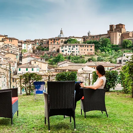 منيرفا سيينا