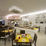 منيرفا فندق